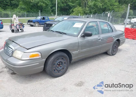 2003 Ford Crown Victoria Standard из США, поврежденный, VIN 2FAFP73WX3X182848